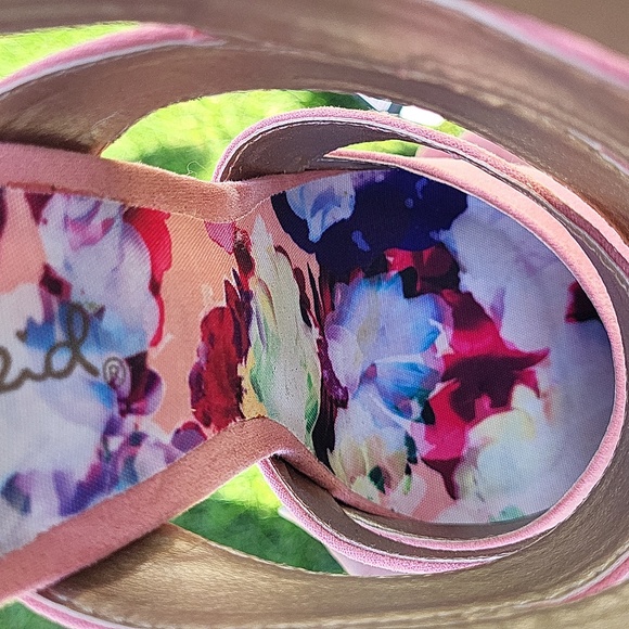 Stilettos - Picture 6 of 8